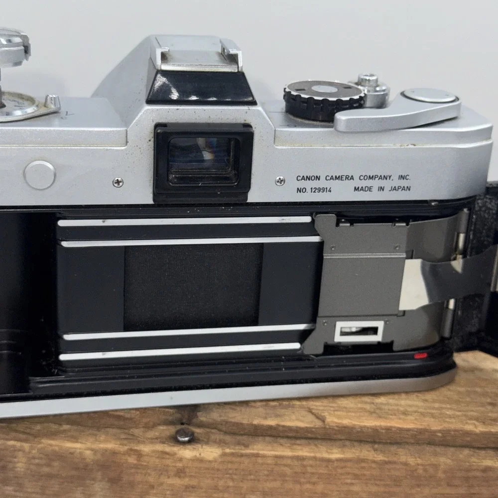Canon FT QL 35mm SLR Film Camera w/ FL 50mm f/1.4 II Lens Tested Japan